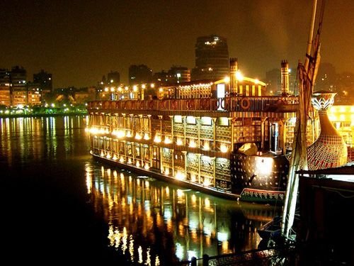 Unforgettable Cairo Evening Activities: Nile Cruise, Felucca & Shows