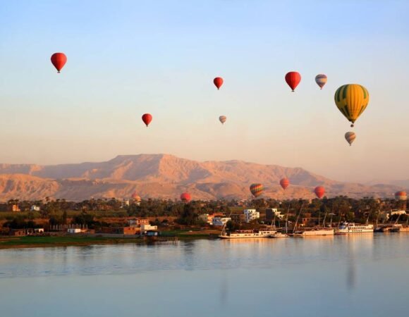 Hot Air Balloon in Luxor: 7 Amazing Reasons to Take a Ride