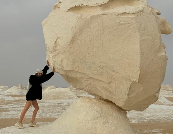 1 Unforgettable Day in White Desert & Crystal Mountain