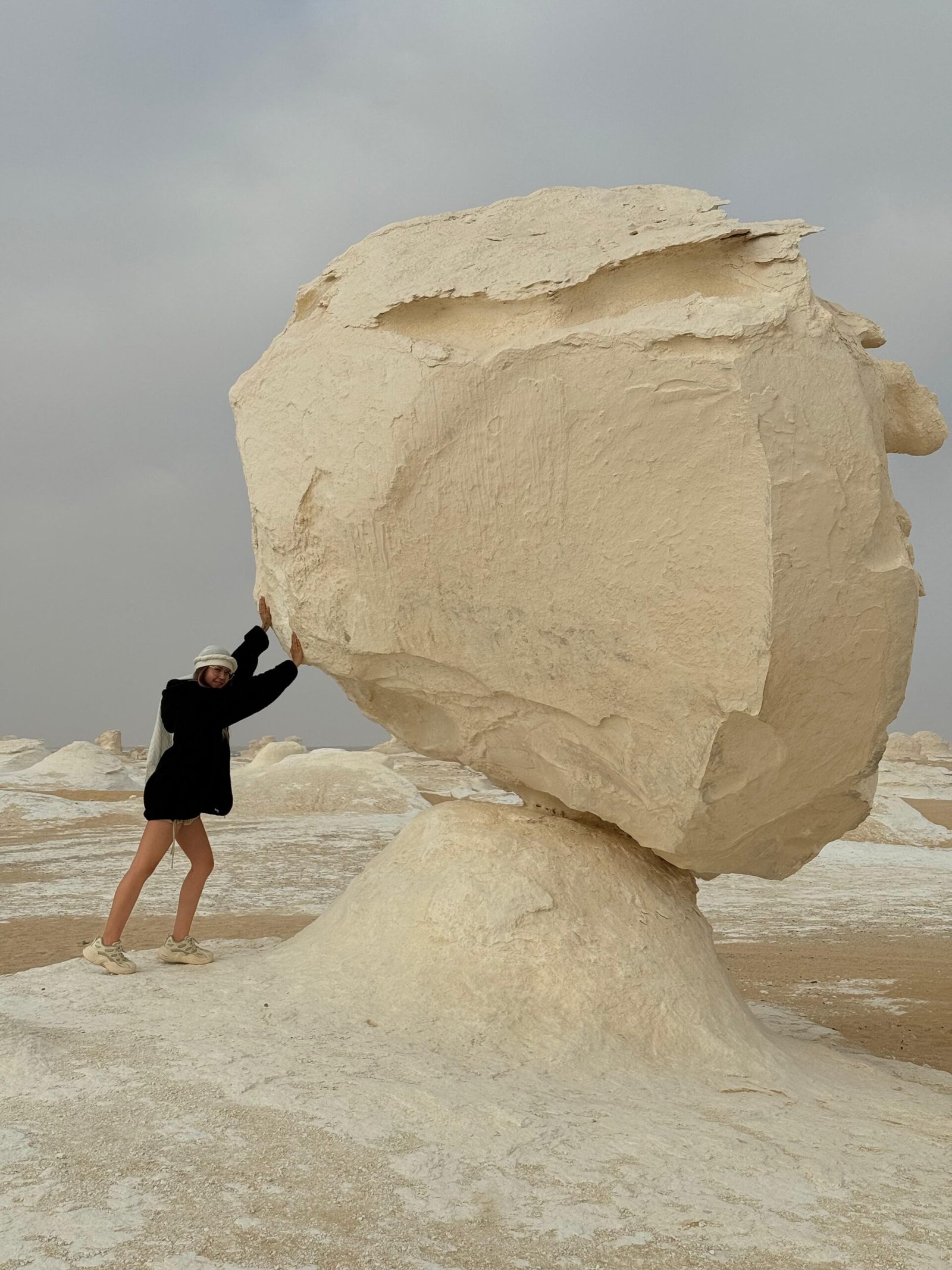 1 Unforgettable Day in White Desert & Crystal Mountain